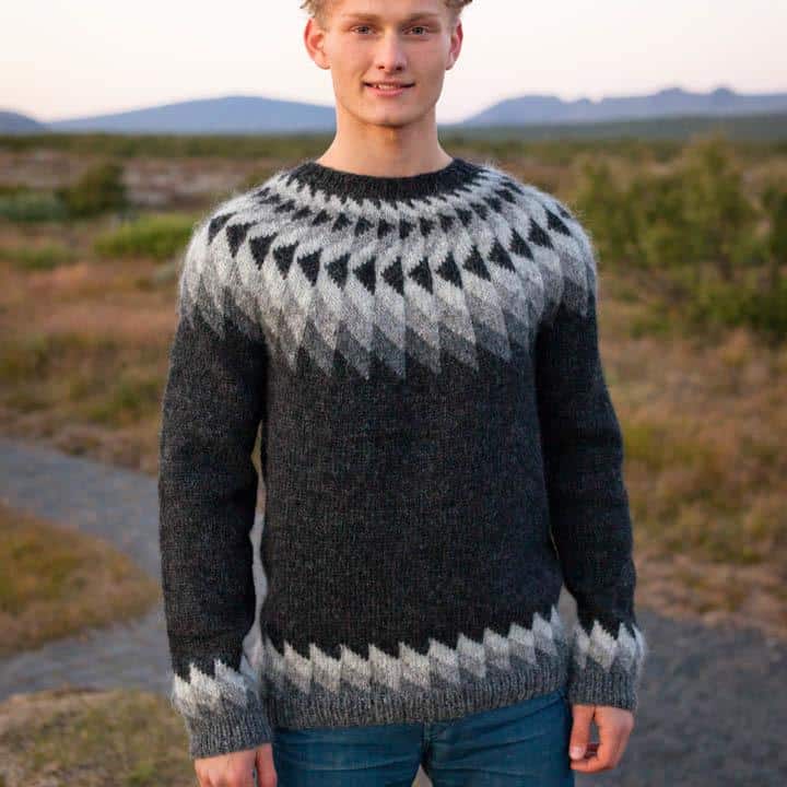 Prøve bemærkning Huddle 31-13 Jon sweater i lettlopi » Nordisk garn