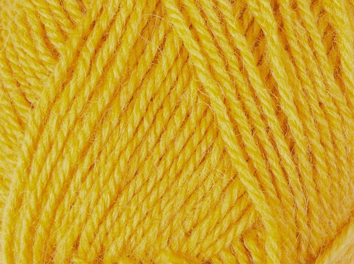 Se Hosuband fra Istex - 9244 yellow 9244 yellow - variation - - Nordisk Garn hos Nordisk Garn